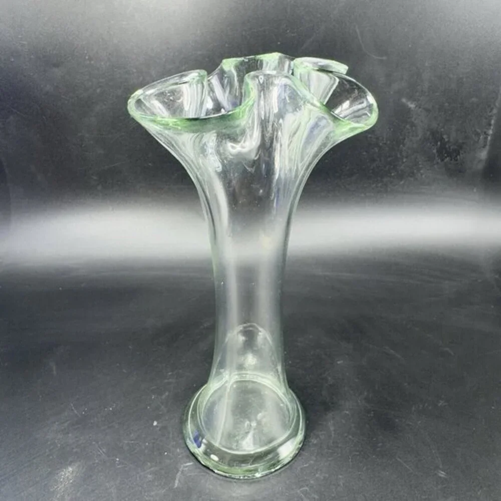 Vintage 1980s Clear Art Glass Vase Swung Vase‎ Wavy Edges Glass Bud Vase Decor
